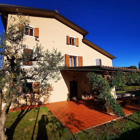 Casa Ghirlanda Con Piscina E Campo Da Tennis Лацизе Екстериор снимка