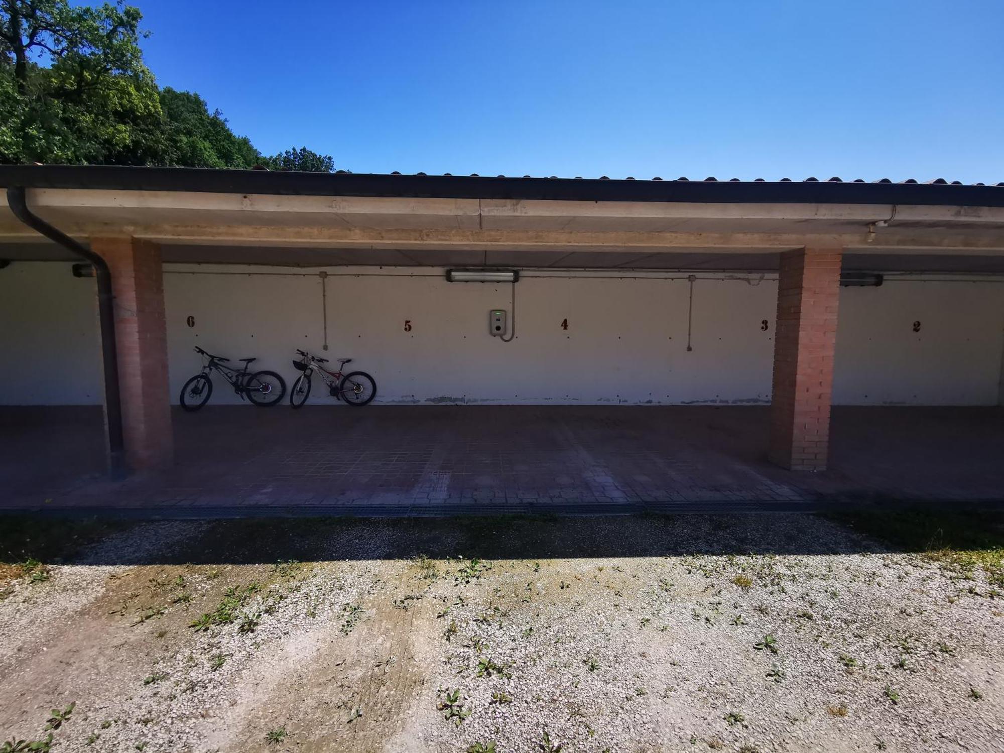 Casa Ghirlanda Con Piscina E Campo Da Tennis Лацизе Екстериор снимка