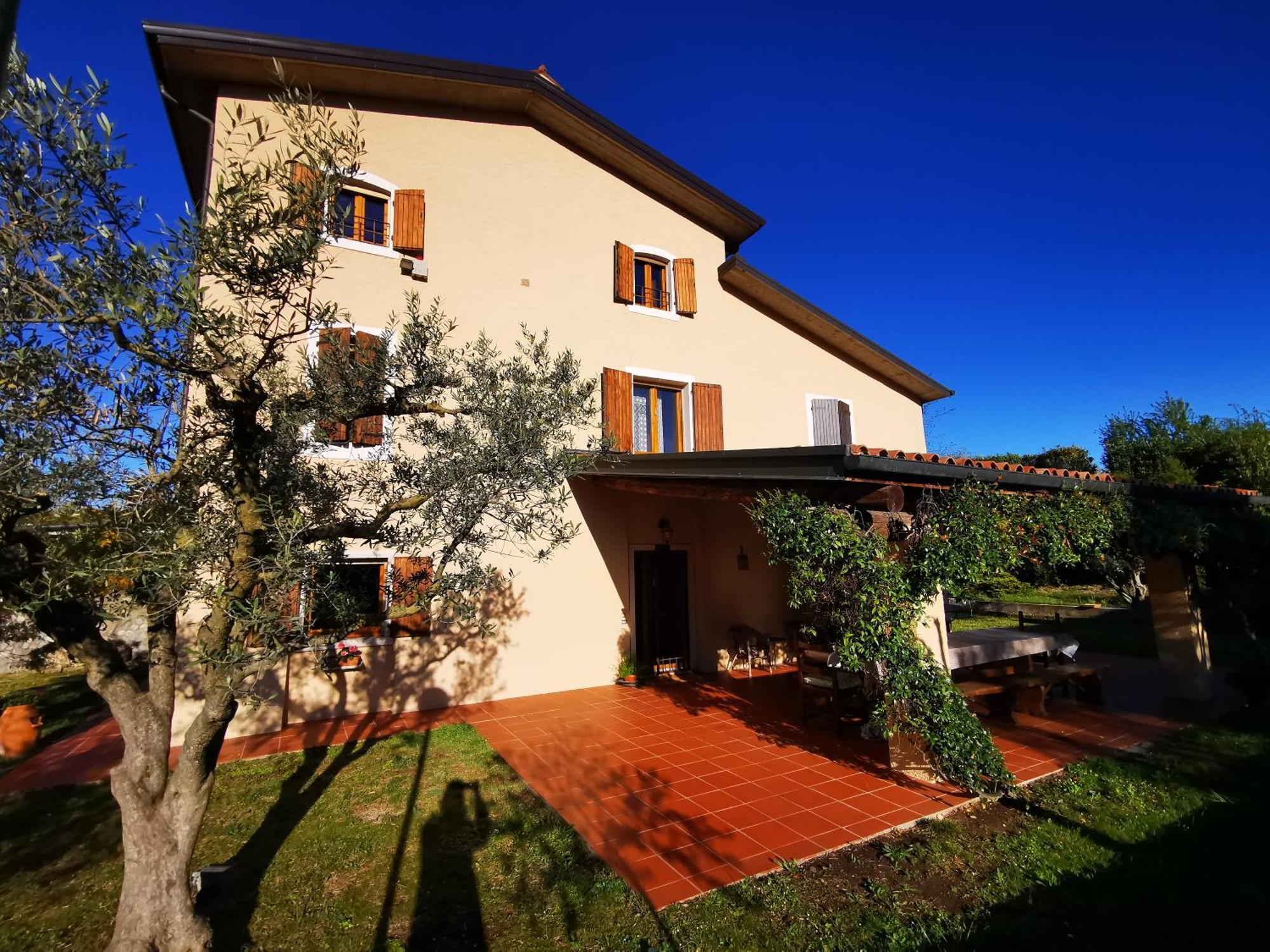 Casa Ghirlanda Con Piscina E Campo Da Tennis Лацизе Екстериор снимка