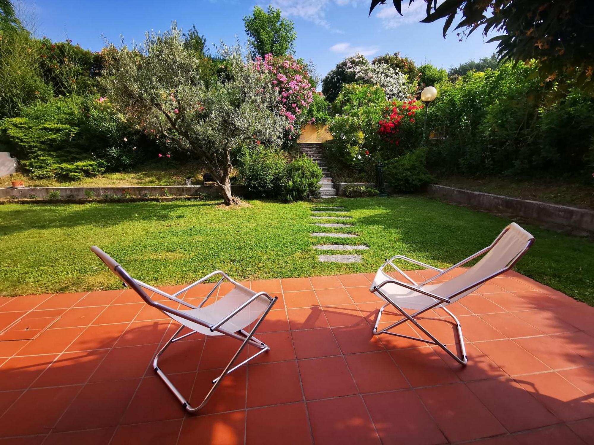 Casa Ghirlanda Con Piscina E Campo Da Tennis Лацизе Екстериор снимка