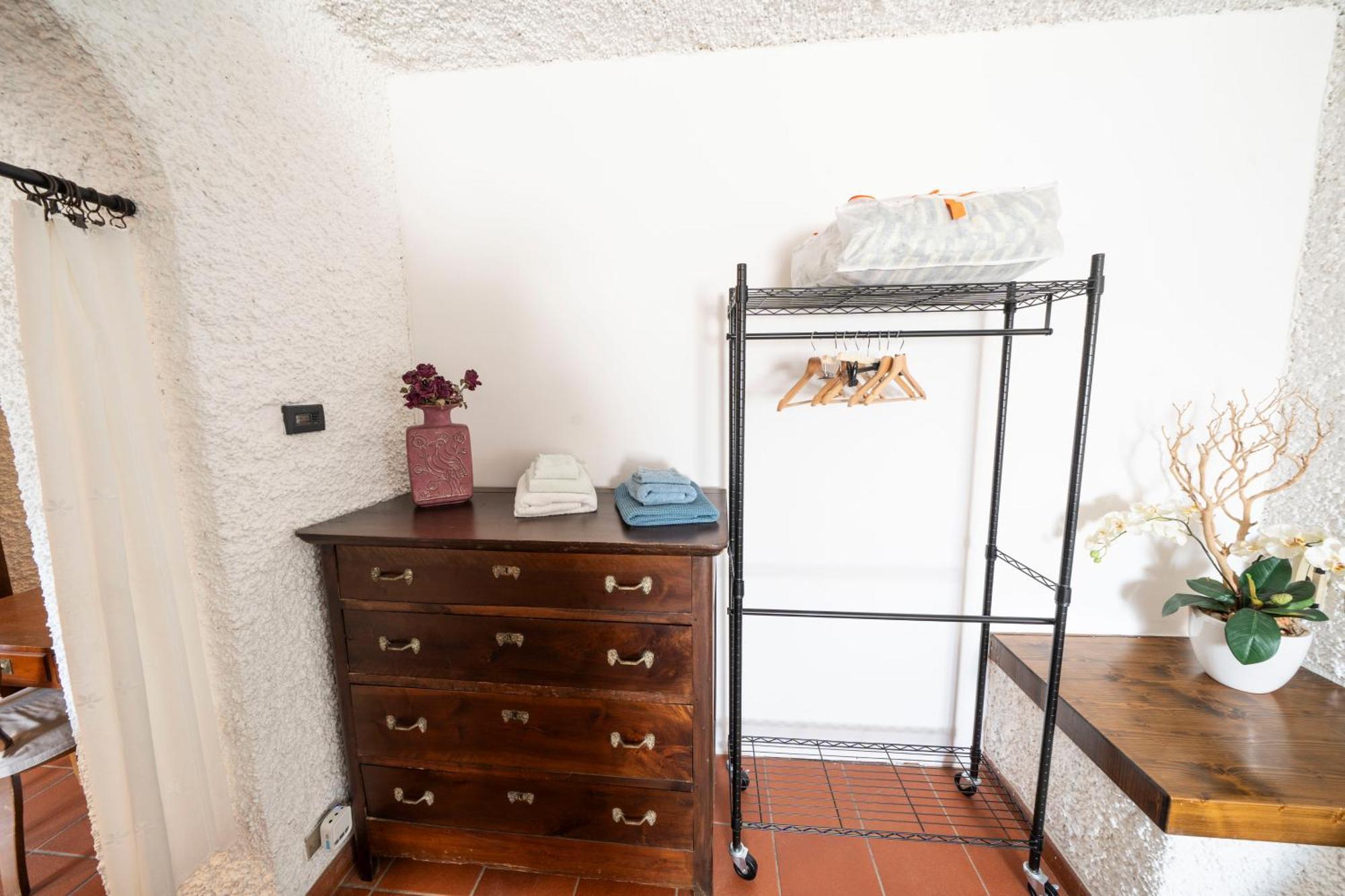 Casa Ghirlanda Con Piscina E Campo Da Tennis Лацизе Екстериор снимка