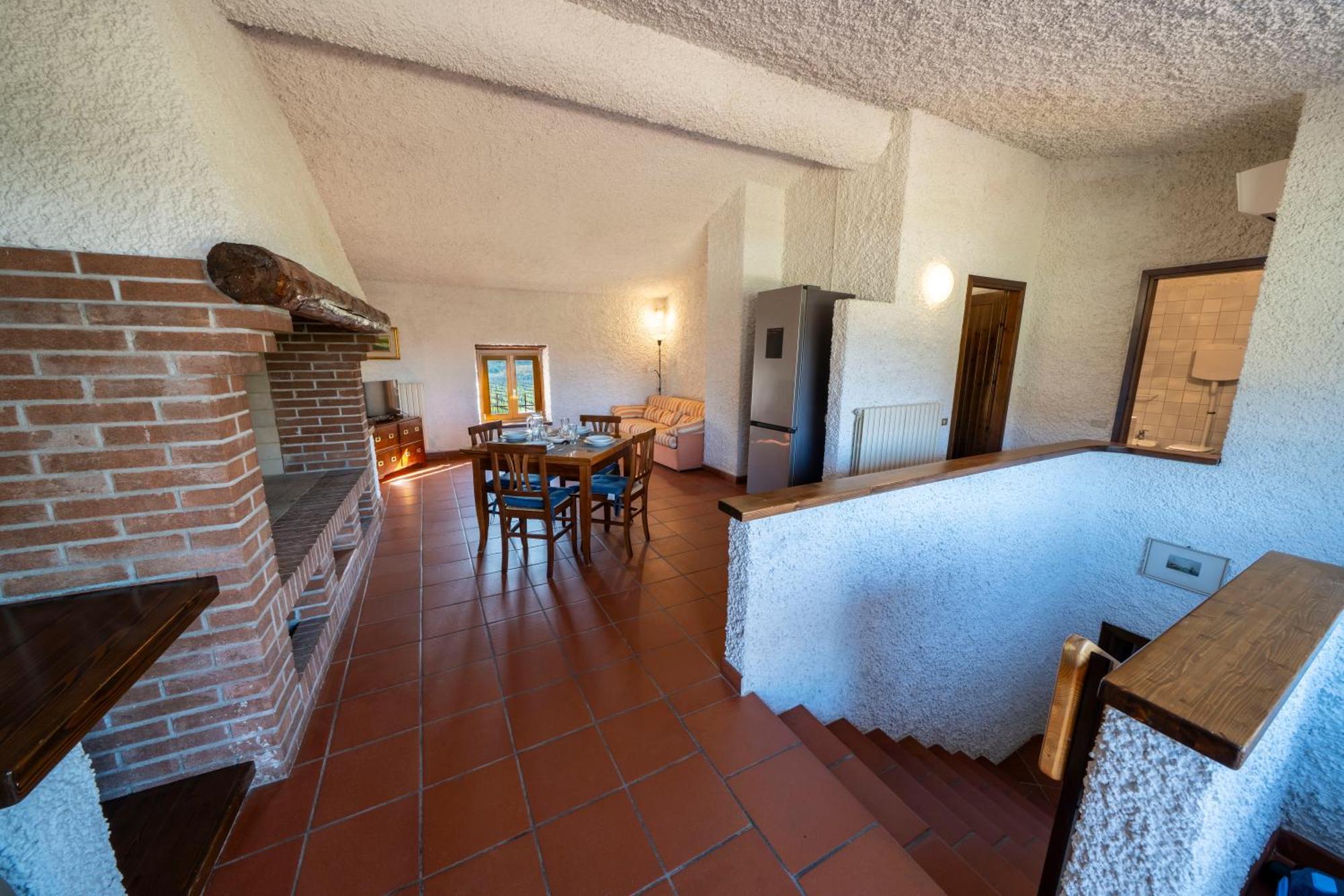 Casa Ghirlanda Con Piscina E Campo Da Tennis Лацизе Екстериор снимка