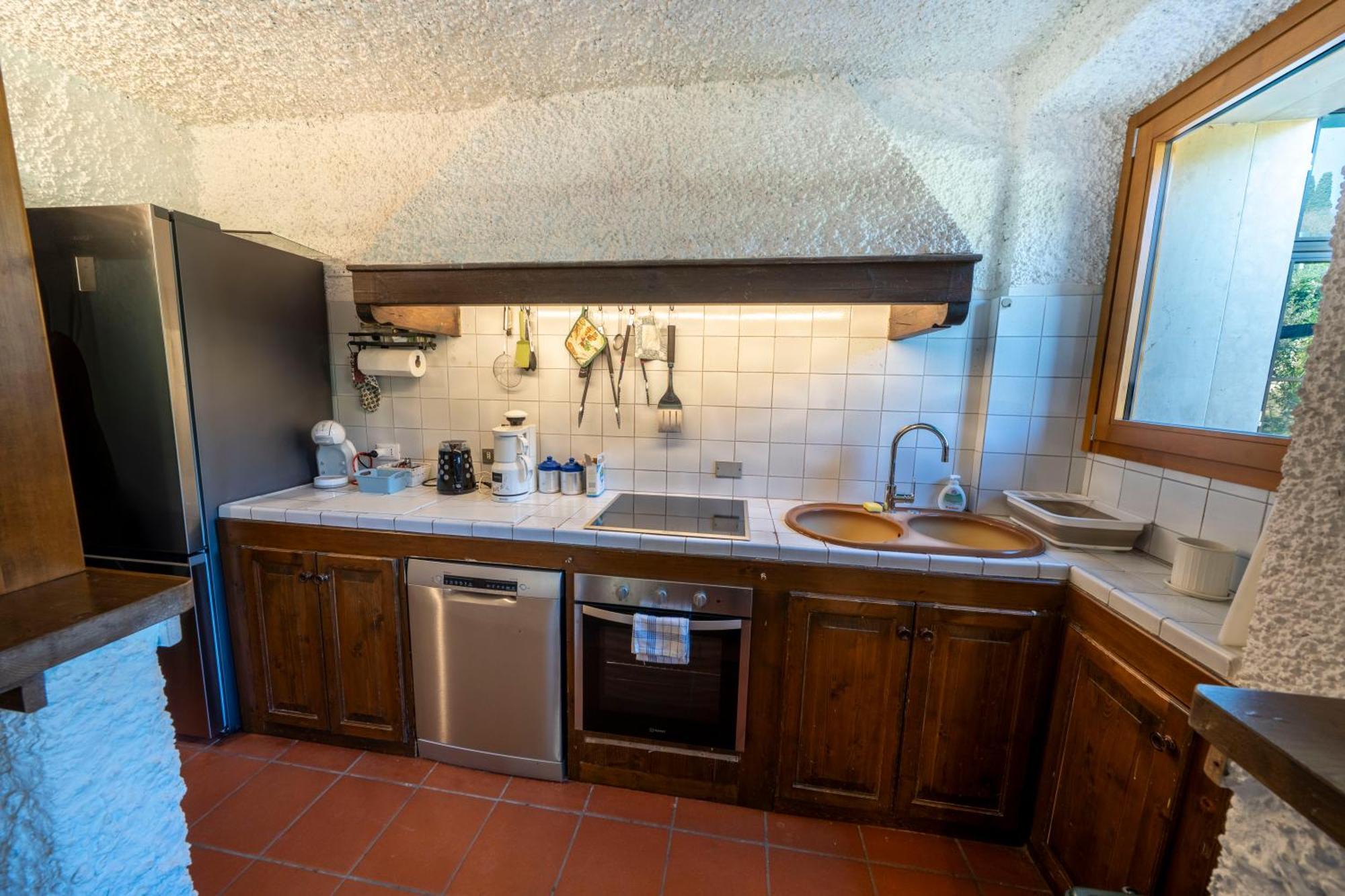 Casa Ghirlanda Con Piscina E Campo Da Tennis Лацизе Екстериор снимка