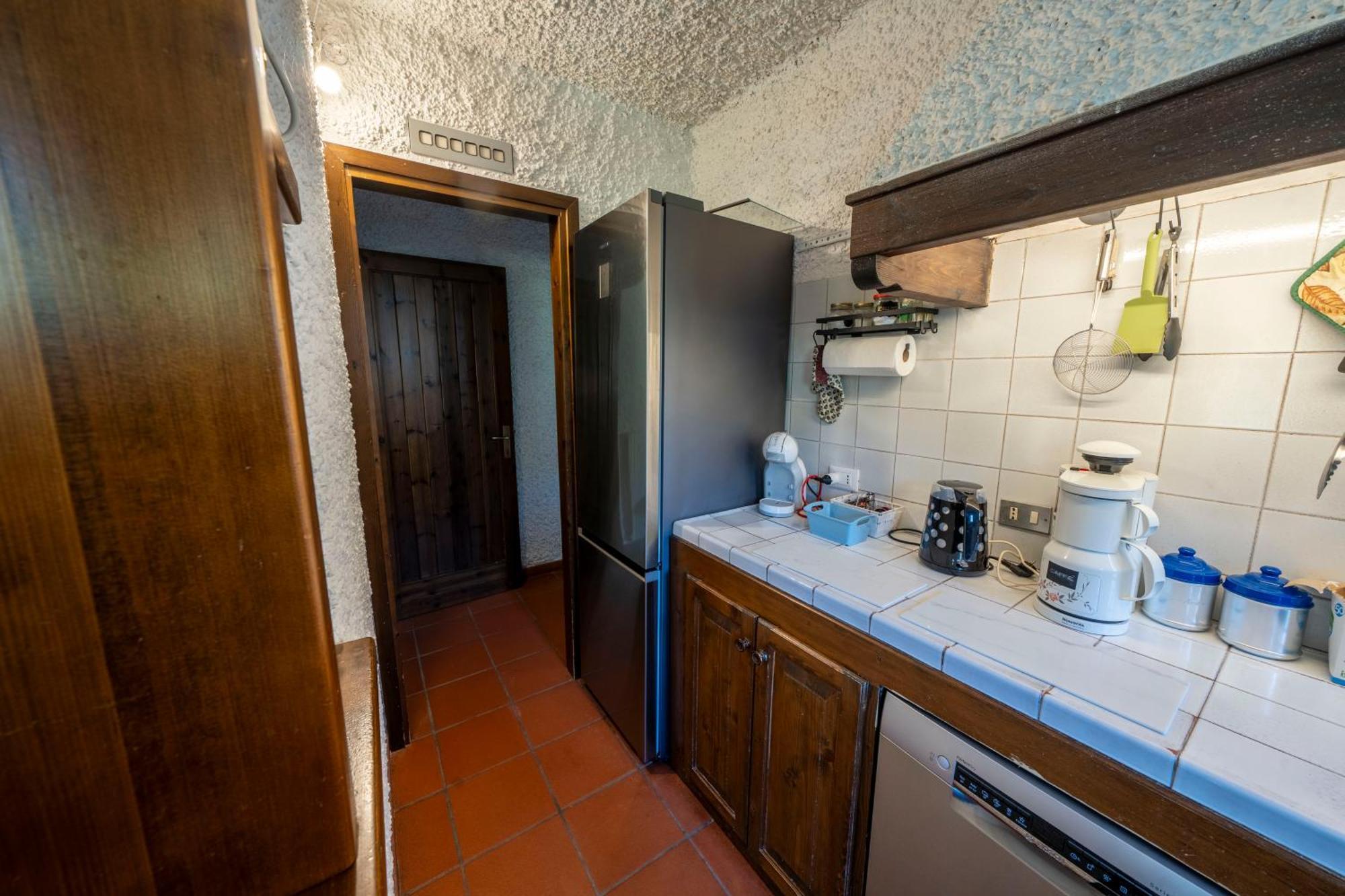Casa Ghirlanda Con Piscina E Campo Da Tennis Лацизе Екстериор снимка