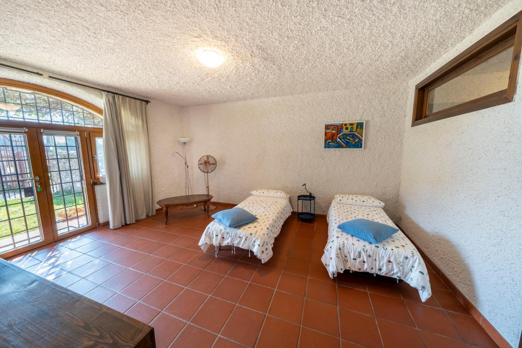 Casa Ghirlanda Con Piscina E Campo Da Tennis Лацизе Екстериор снимка